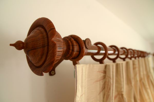 Cost of Curtain Rod Mounting in Portland